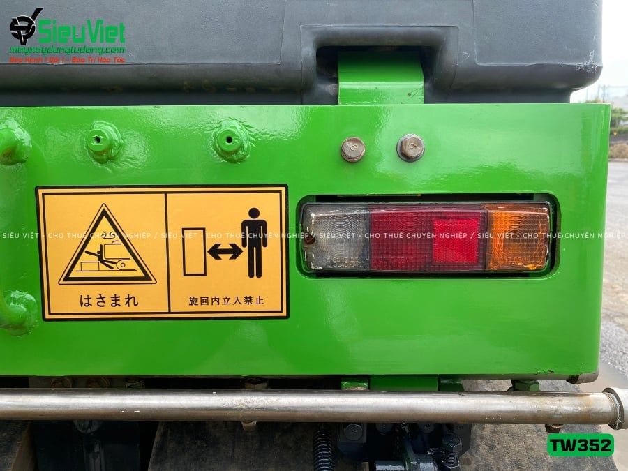 Xe lu rung nhỏ 2.5 tấn Sakai TW352 Nhật Bản (Năm 2005)