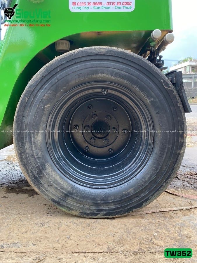 Xe lu rung nhỏ 2.5 tấn Sakai TW352 Nhật Bản (Năm 2005)