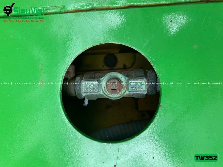 Xe lu rung nhỏ 2.5 tấn Sakai TW352 Nhật Bản (Năm 2005)