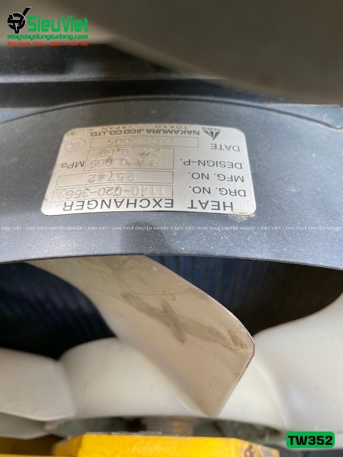 Xe lu rung nhỏ 2.5 tấn Sakai TW352 Nhật Bản (Năm 2005)