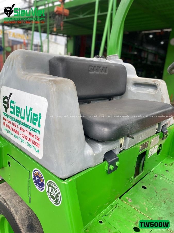 Xe lu rung nhỏ 3.3 tấn Sakai TW500W-1 Nhật Bản (VTW1520854)