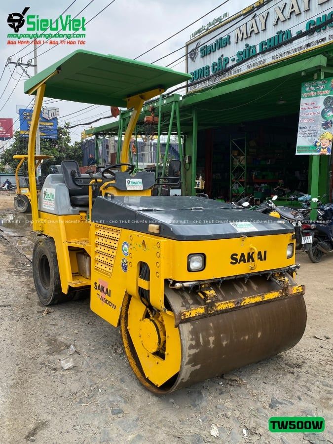 Xe lu rung nhỏ 3.6 tấn Sakai TW500W-1 Nhật Bản (VTW1521905)
