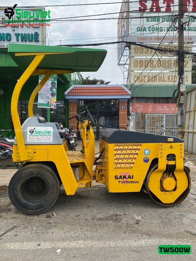 Xe lu rung nhỏ 3.6 tấn Sakai TW500W-1 Nhật Bản (VTW1521905)