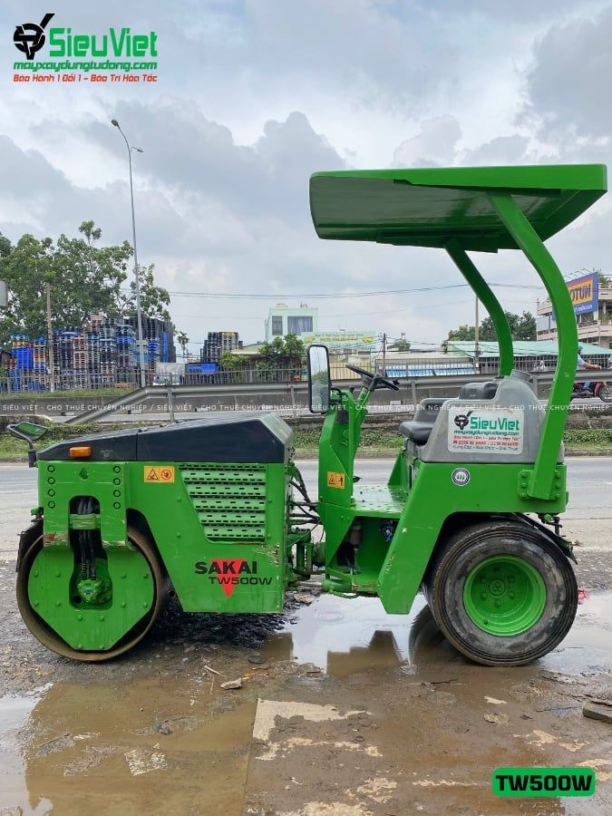 Xe lu rung nhỏ 3.3 tấn Sakai TW500W-1 Nhật Bản (VTW1520854)