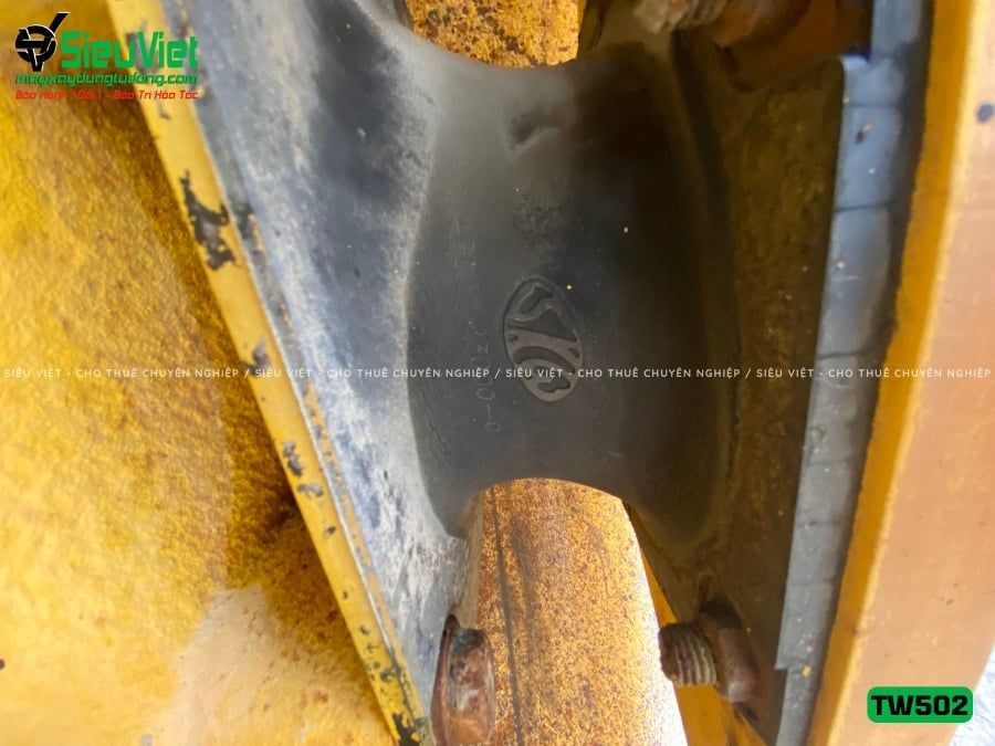 Xe lu rung nhỏ 3.3 tấn Sakai TW502 Nhật Bản (VTW3110251)
