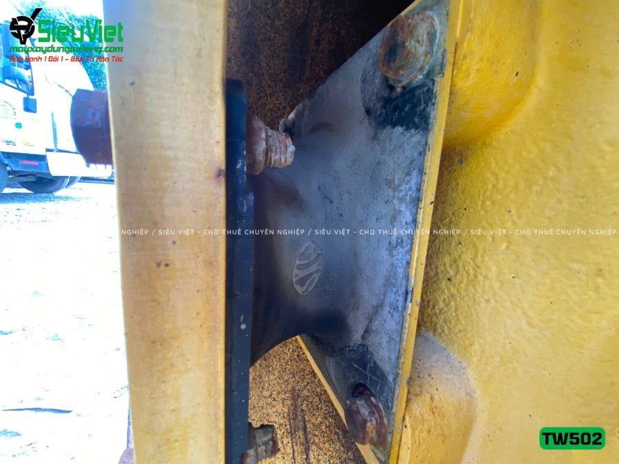 Xe lu rung nhỏ 3.3 tấn Sakai TW502 Nhật Bản (VTW3110251)