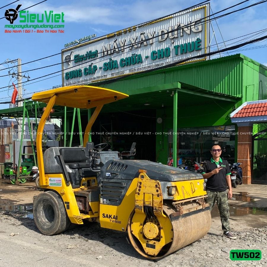 Xe lu rung nhỏ 3.3 tấn Sakai TW502 Nhật Bản (VTW3110251)