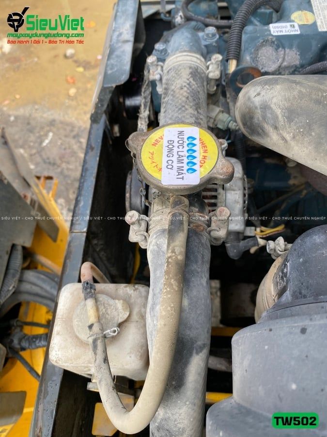 Xe lu rung nhỏ 3.3 tấn Sakai TW502 Nhật Bản (VTW3110251)