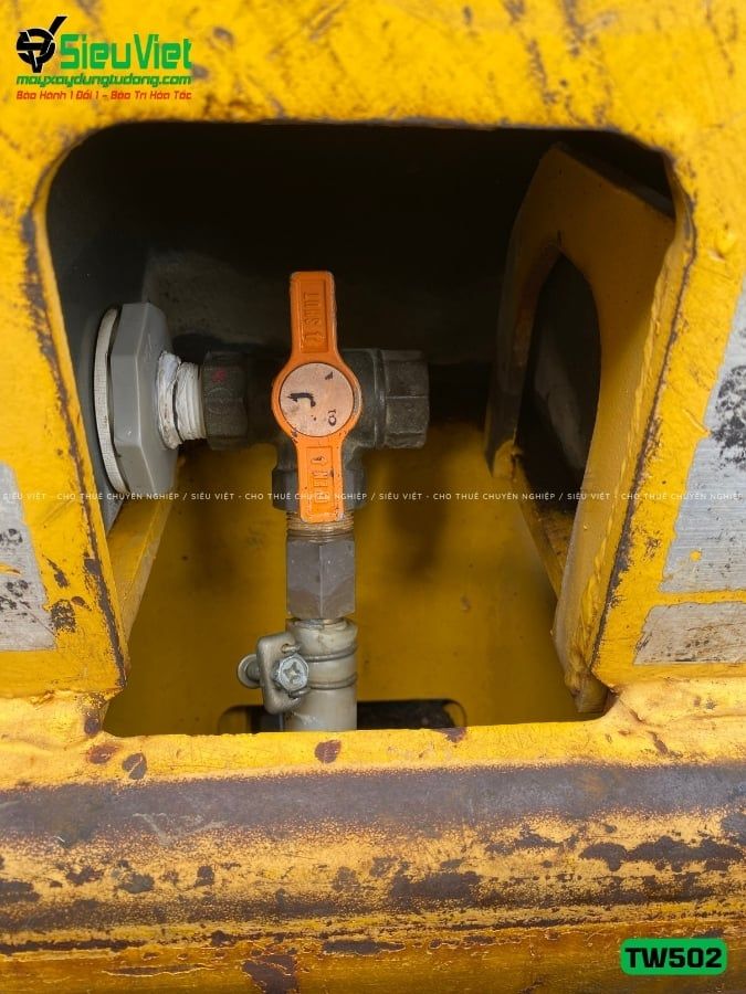 Xe lu rung nhỏ 3.3 tấn Sakai TW502 Nhật Bản (VTW3110251)