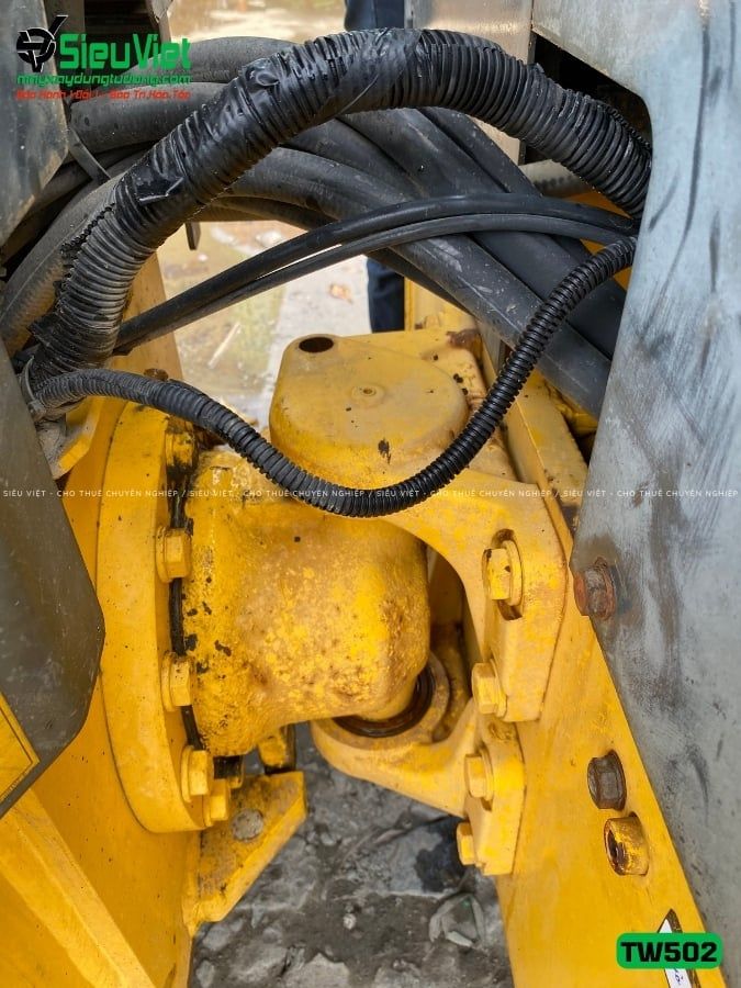 Xe lu rung nhỏ 3.3 tấn Sakai TW502 Nhật Bản (VTW3110251)