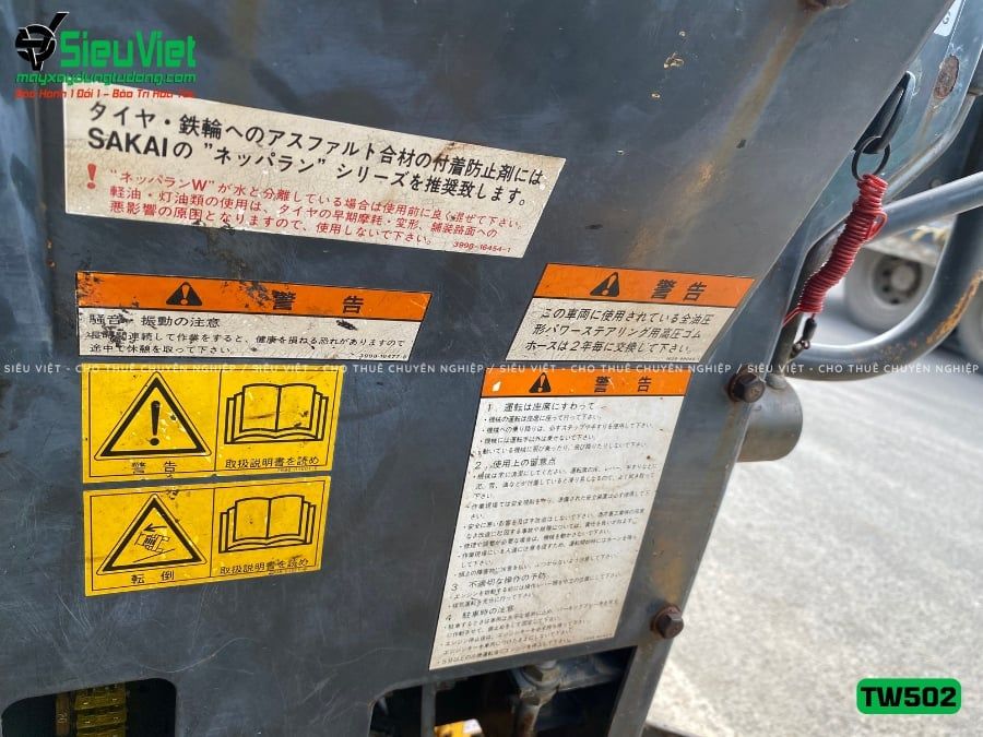 Xe lu rung nhỏ 3.3 tấn Sakai TW502 Nhật Bản (VTW3110251)