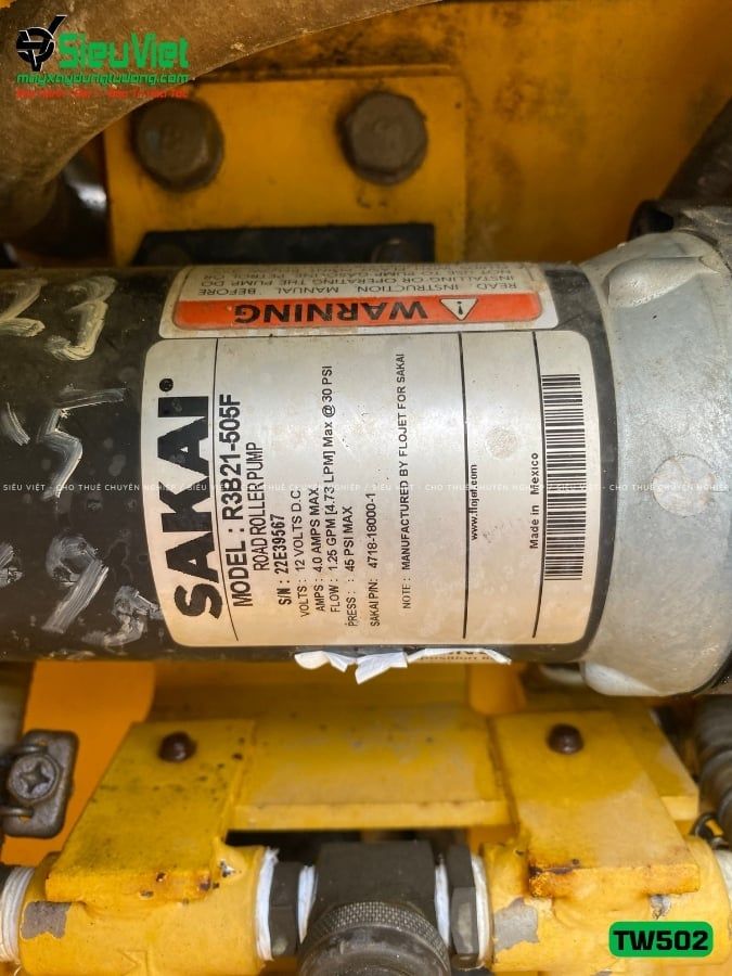 Xe lu rung nhỏ 3.3 tấn Sakai TW502 Nhật Bản (VTW3110251)