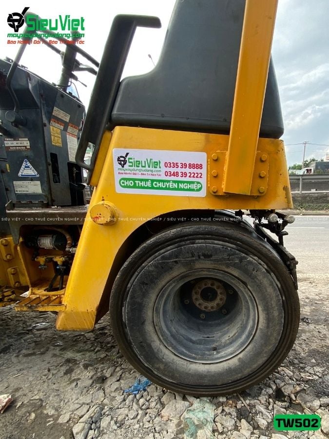 Xe lu rung nhỏ 3.3 tấn Sakai TW502 Nhật Bản (VTW3110251)