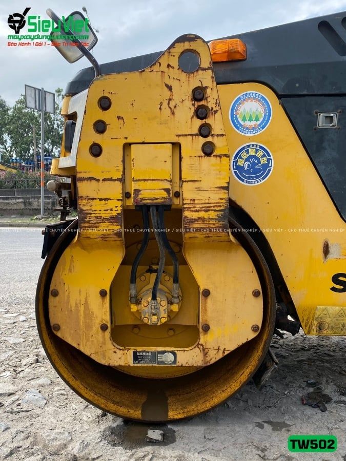 Xe lu rung nhỏ 3.3 tấn Sakai TW502 Nhật Bản (VTW3110251)