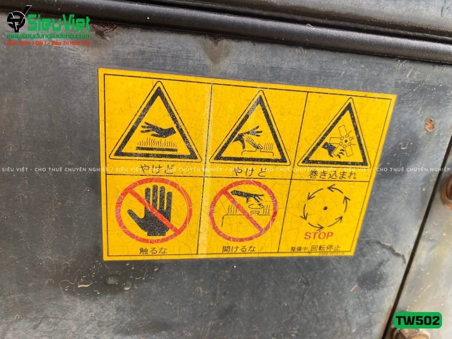 Xe lu rung nhỏ 3.3 tấn Sakai TW502 Nhật Bản (VTW3110251)