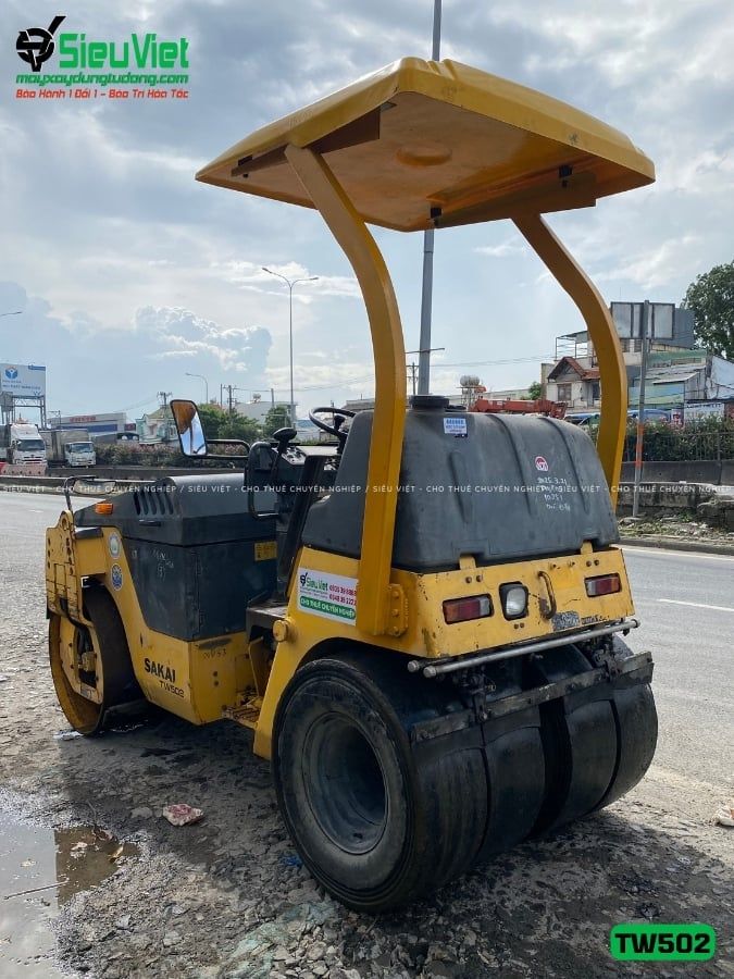 Xe lu rung nhỏ 3.3 tấn Sakai TW502 Nhật Bản (VTW3110251)