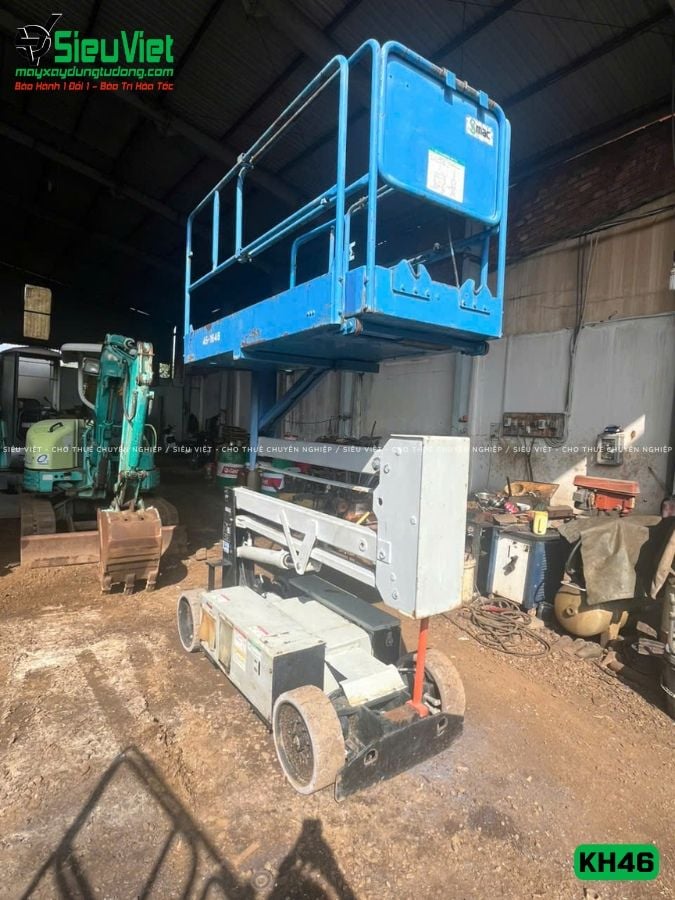 Xe nâng người tải trọng 250Kg, nâng cao 4.6m Smac KH46