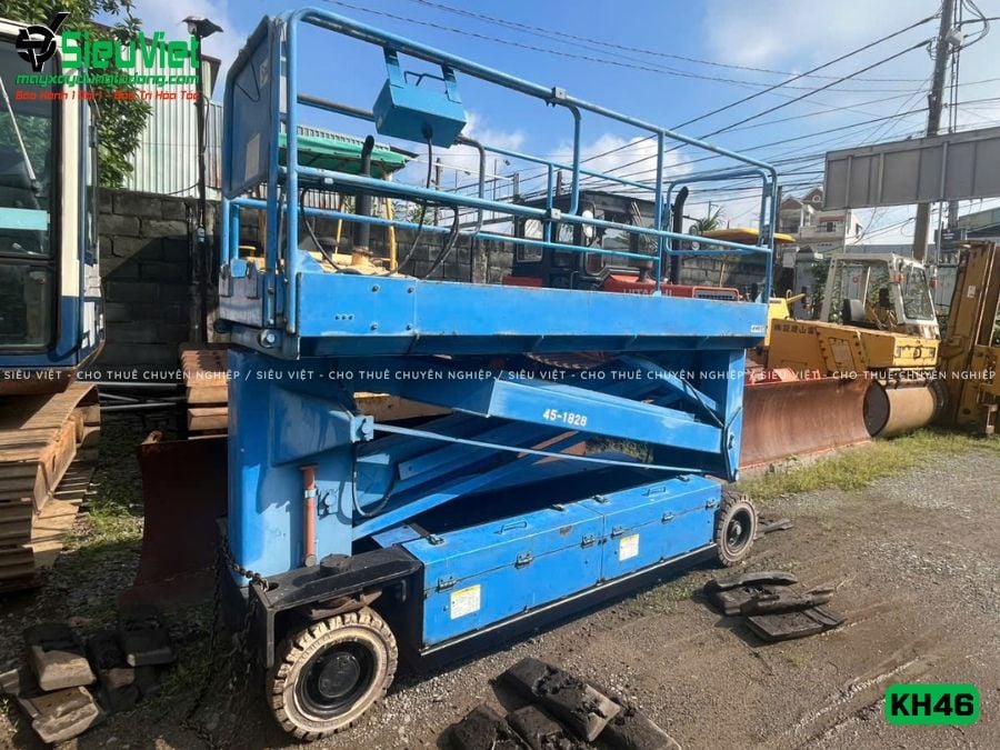 Xe nâng người tải trọng 250Kg, nâng cao 4.6m Smac KH46