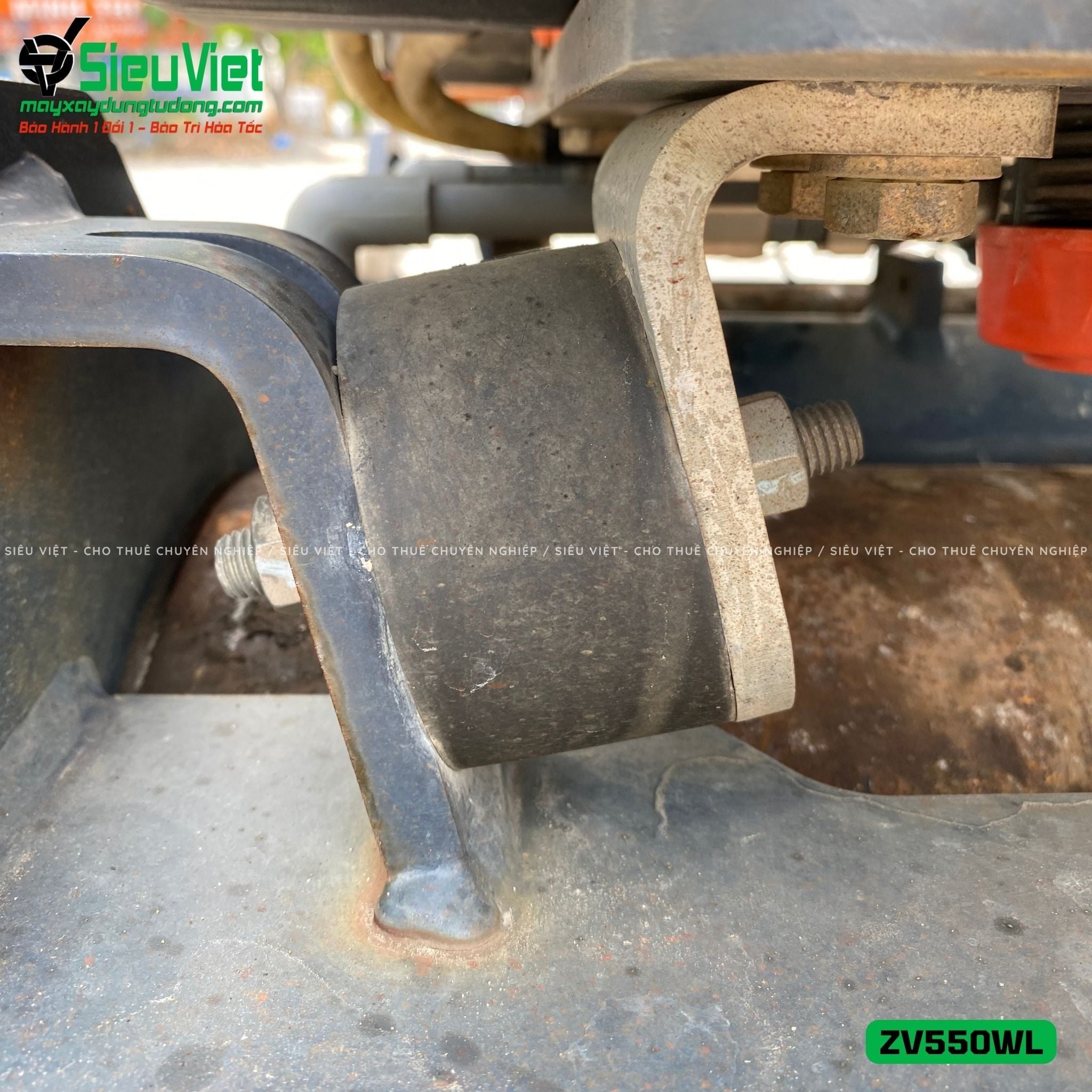 Xe lu rung dắt tay 583Kg Hitachi ZV550WL Nhật Bản (10193)