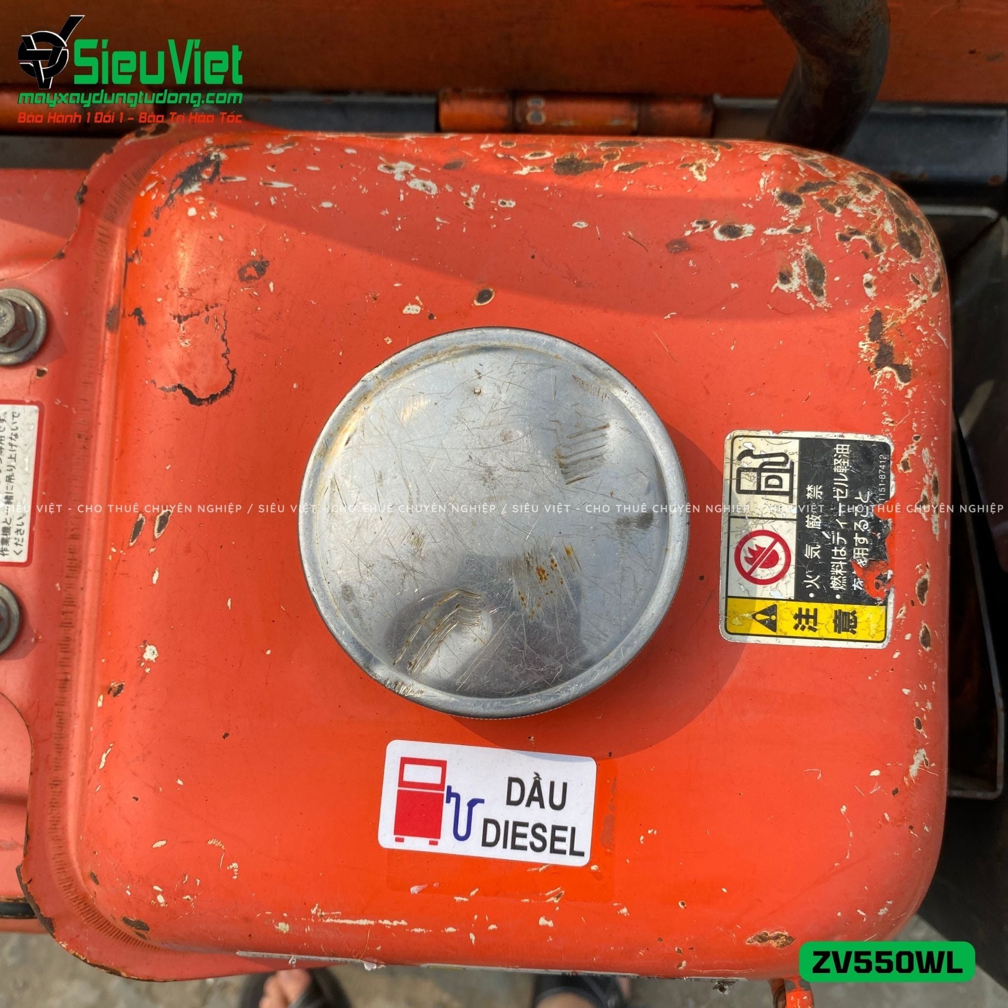 Xe lu rung dắt tay 583Kg Hitachi ZV550WL Nhật Bản (10193)