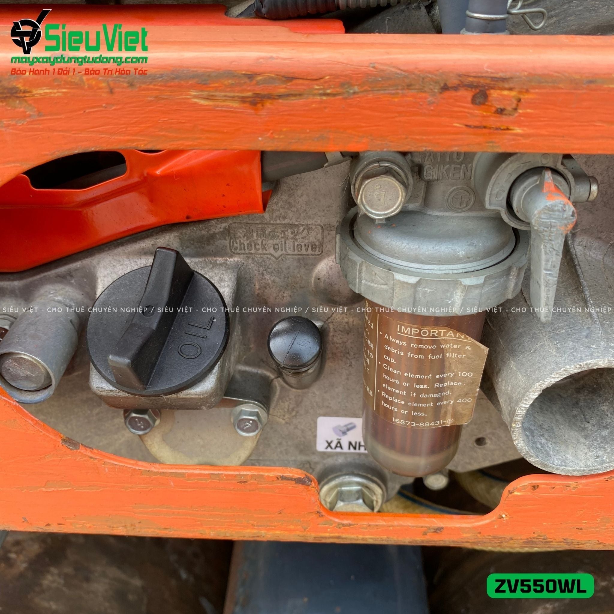 Xe lu rung dắt tay 583Kg Hitachi ZV550WL Nhật Bản (10193)