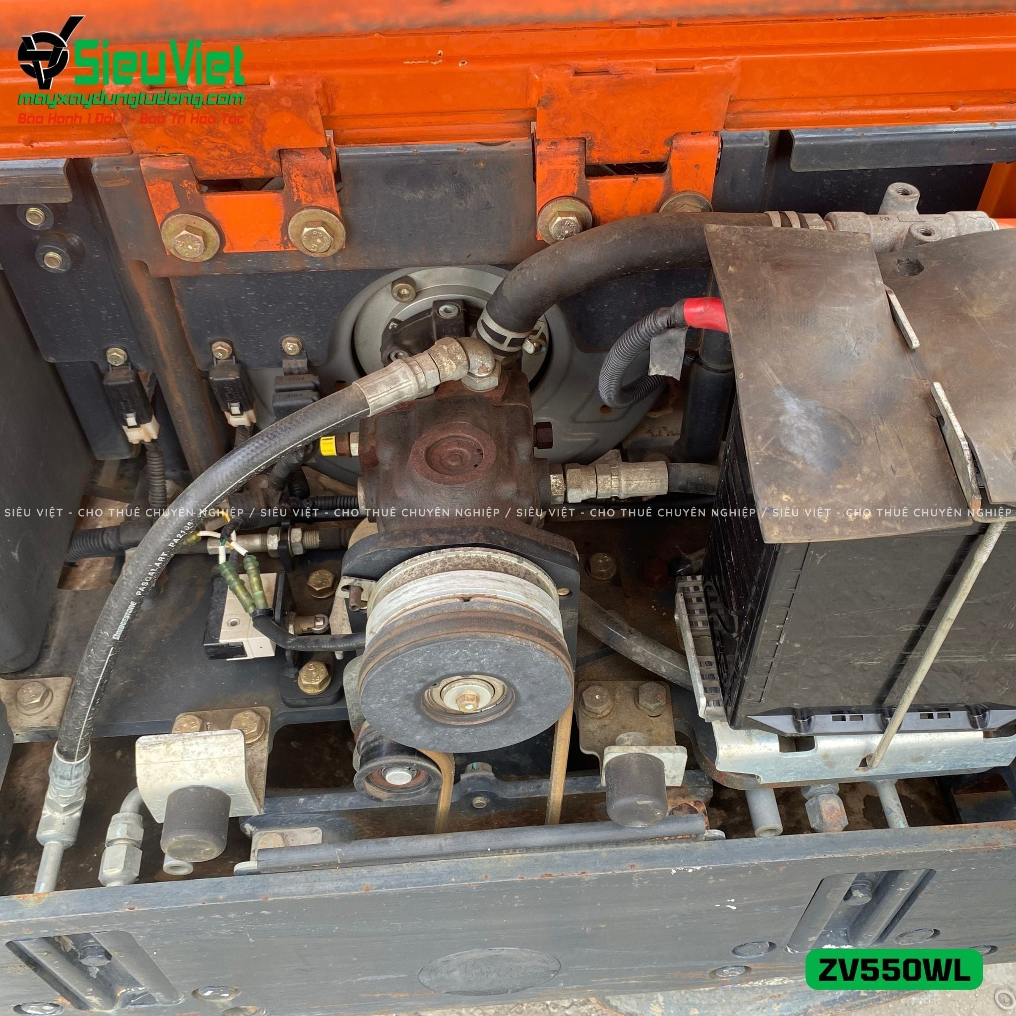 Xe lu rung dắt tay 583Kg Hitachi ZV550WL Nhật Bản (10193)