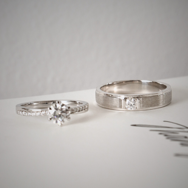  Alina Cặp nhẫn vàng trắng Moissanite CP-Alina-WG10 