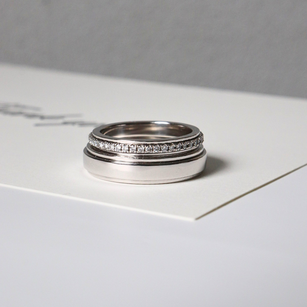 Nhẫn cưới đôi Eternity Moissanite phong cách tối giản hiện đại