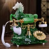  Đồng hồ trưng bày chất liệu ngọc 