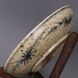  Đĩa Gốm Cổ Men Rạn Vẽ Tay Chim Công May Mắn BKCECN-10094 