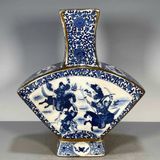  Bình Gốm Sứ Cổ Hình Quạt Nhân Vật Trương Phi BKCECN-10354 