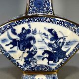  Bình Gốm Sứ Cổ Hình Quạt Nhân Vật Trương Phi BKCECN-10354 