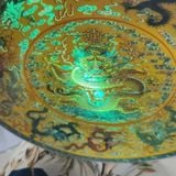  Đĩa Gốm Sứ Trưng Bày Họa Tiết Long Phụng Hoàng Gia Nền Vàng BKCECN-10569 