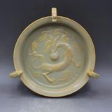  Đĩa Gốm Men Ngọc Ba Chân Đắp Nổi Họa Tiết Rồng Vờn Ngọc Cổ Điển BKCECN-10626 