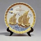  Đĩa Cảnh Bát Tràng Dát Vàng Thuận Buồm BKCEVN-9732 