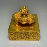  Ấn Triện Bằng Đồng Mạ Vàng Tạo Hình Tỳ Hưu BKMECN-10382 