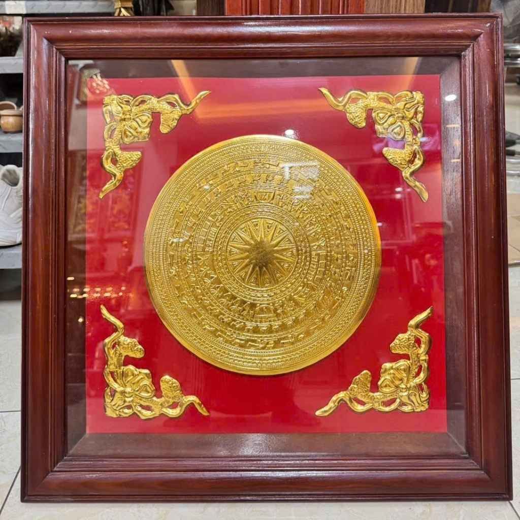  Tranh Mặt Trống Đồng Dát Vàng Khung Gỗ BKMEVN-9692 