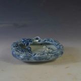  Gạt Tàn Gốm Sứ Hoa Lam Đắp Nổi "ẾCH VỜN SEN" BKCECN-10282 