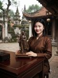  Tôn tượng Địa Tạng Vương Bồ Tát bằng đồng cao cấp BKMECN-10352 