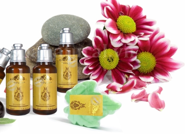  Bộ Mỹ Phẩm chai Body Charm Olive 40 ml 