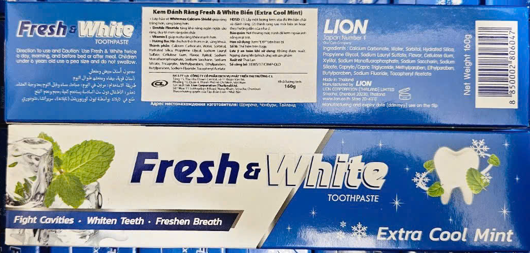  Kem Đánh Răng Bạc Hà Fresh White Fresh & Extra Cool Mint Thái Lan 160g 