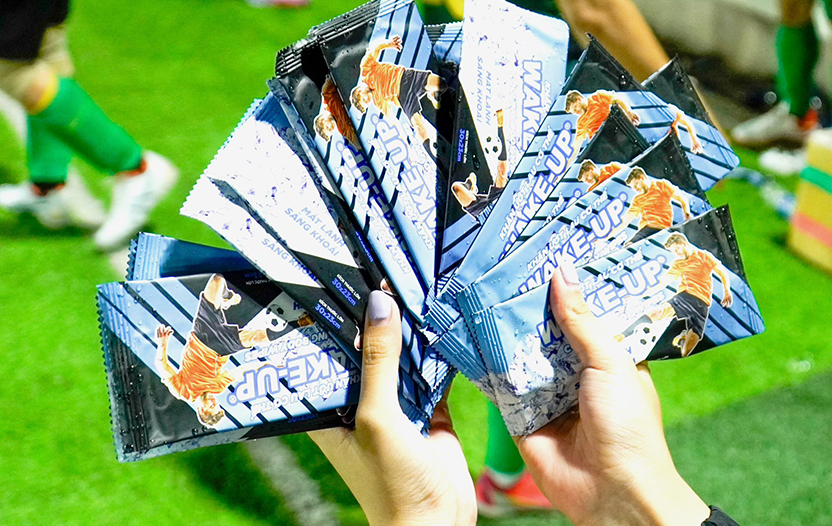  Khăn Ướt Lau Cơ Thể Wake-Up, 20 Miếng/Bao - Mát Lạnh, Sảng Khoái 