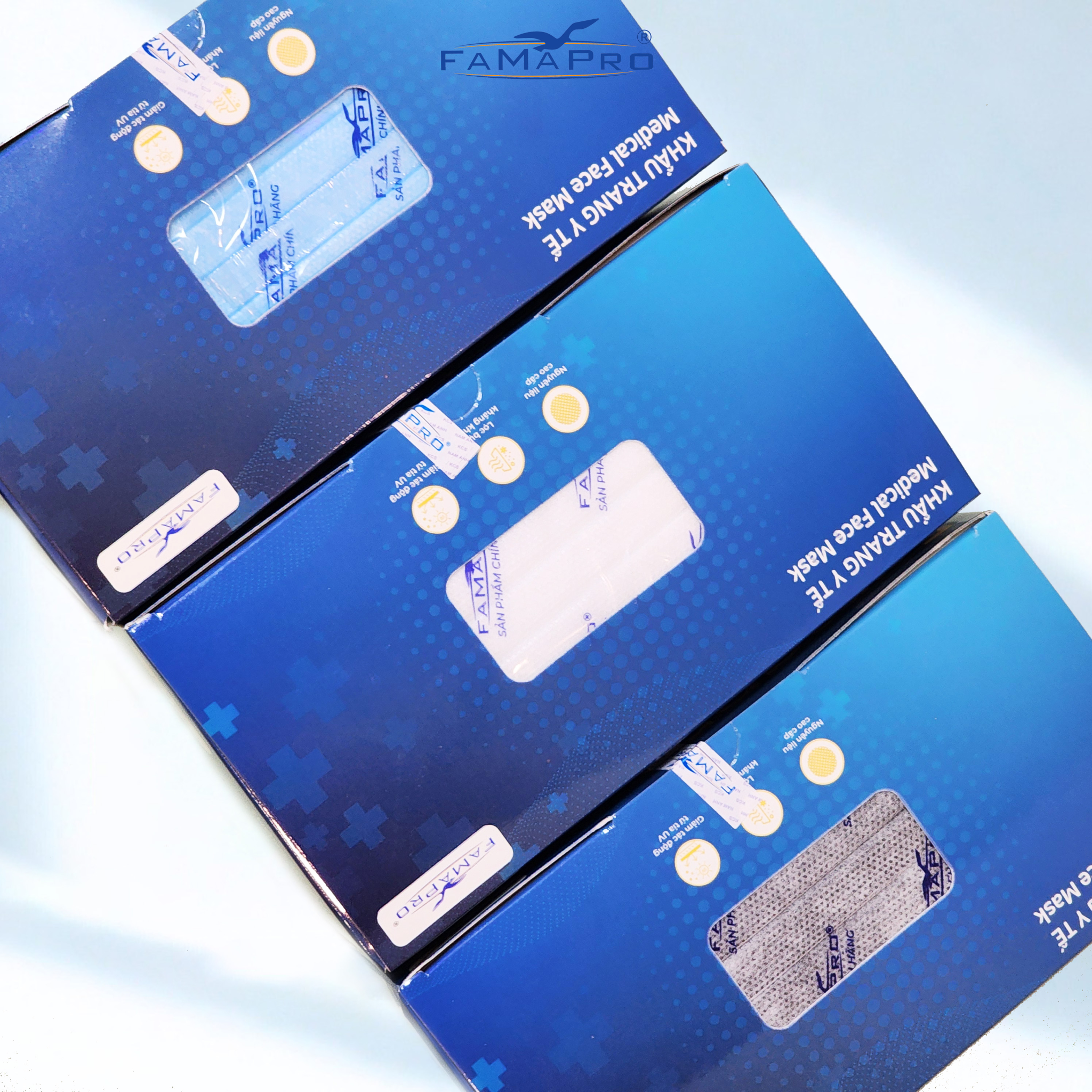  Khẩu trang y tế 4 lớp Famapro Vải SMS Siêu mềm mượt 50 cái/hộp 