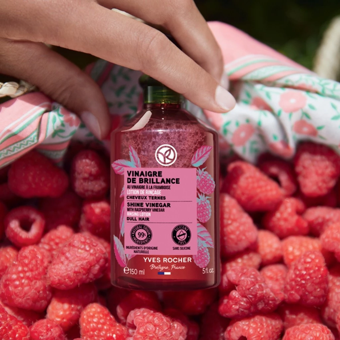  Giấm xả tóc bóng mượt Yves Rocher Shine With Raspberry Vinegar Rinsing Lotion 150ml 
