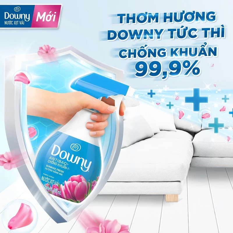  Xịt Vải DOWNY Khử Mùi Và Chống Khuẩn 99.9% Hương Nắng Mai/ Huyền Bí/ Đam Mê Chai 370ml 