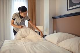  Nhân viên dọn dẹp khách sạn (JW MARRIOTT, APA) 