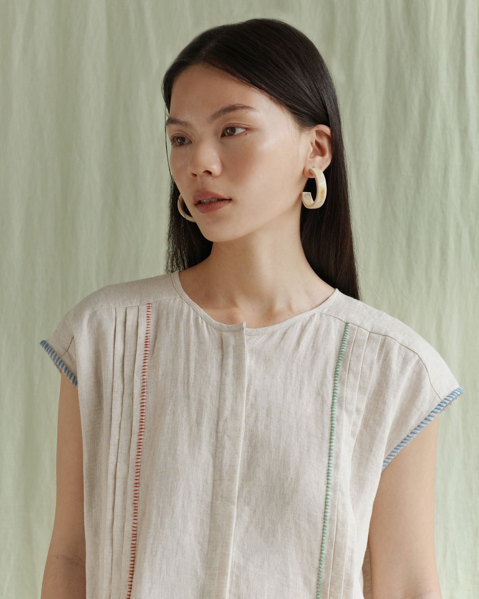 m Linen Dramatic