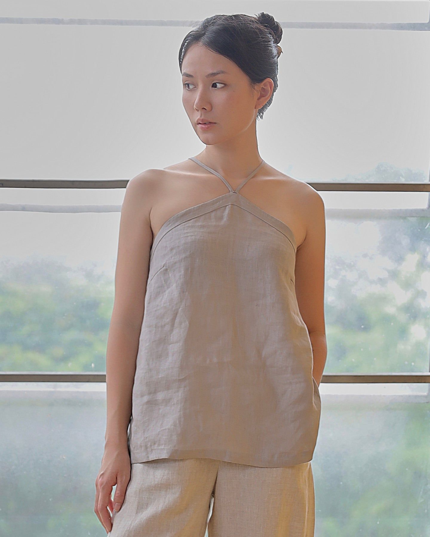 Áo Yếm Linen Thêu Tay main image 1
