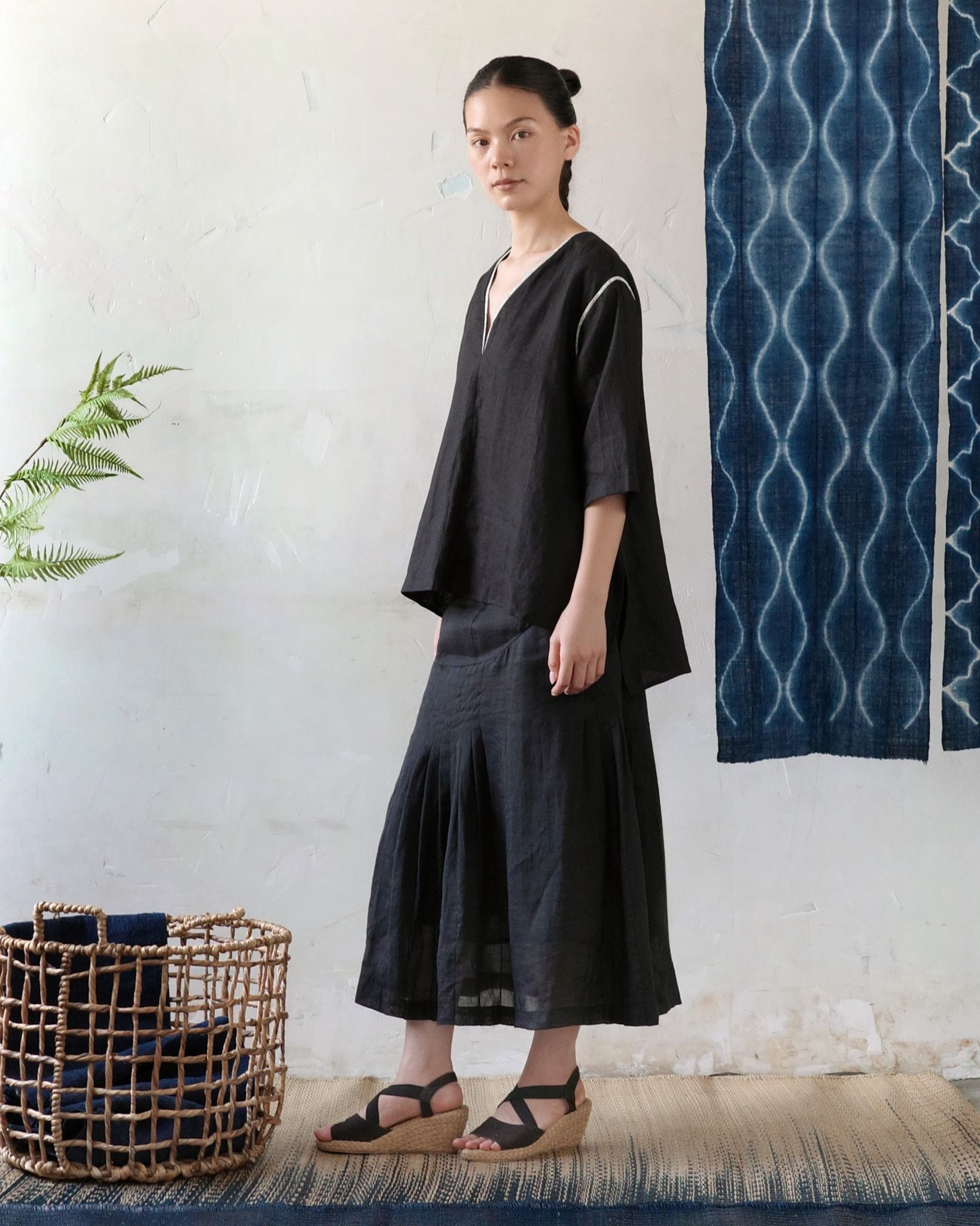 Chân Váy Than main image 1