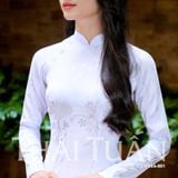  Áo Dài Gấm Lencii May Sẵn Màu Trắng Sáng 1W03A001 